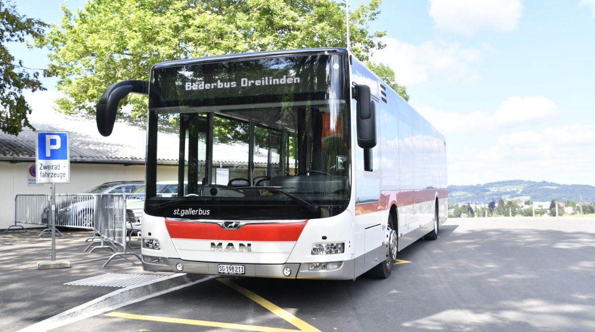B&auml;derbus auf Dreilinden